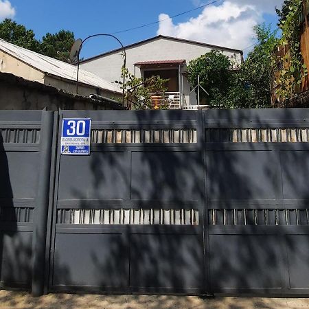 Victoria Guesthouse Kutaiszi Kültér fotó