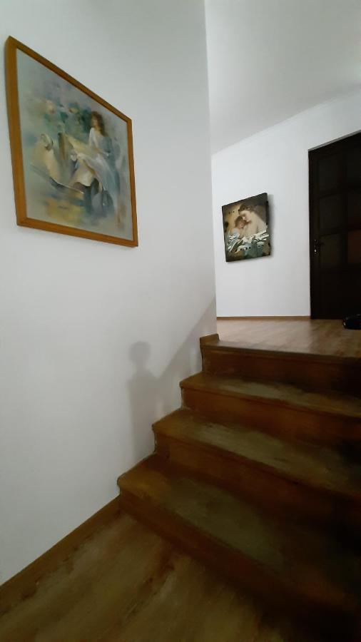 Victoria Guesthouse Kutaiszi Kültér fotó